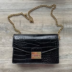 Princess Polly Black Croc Crossbody Bag with Gold Chain